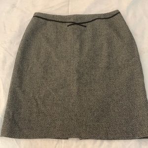HM woven black and white skirt size 14